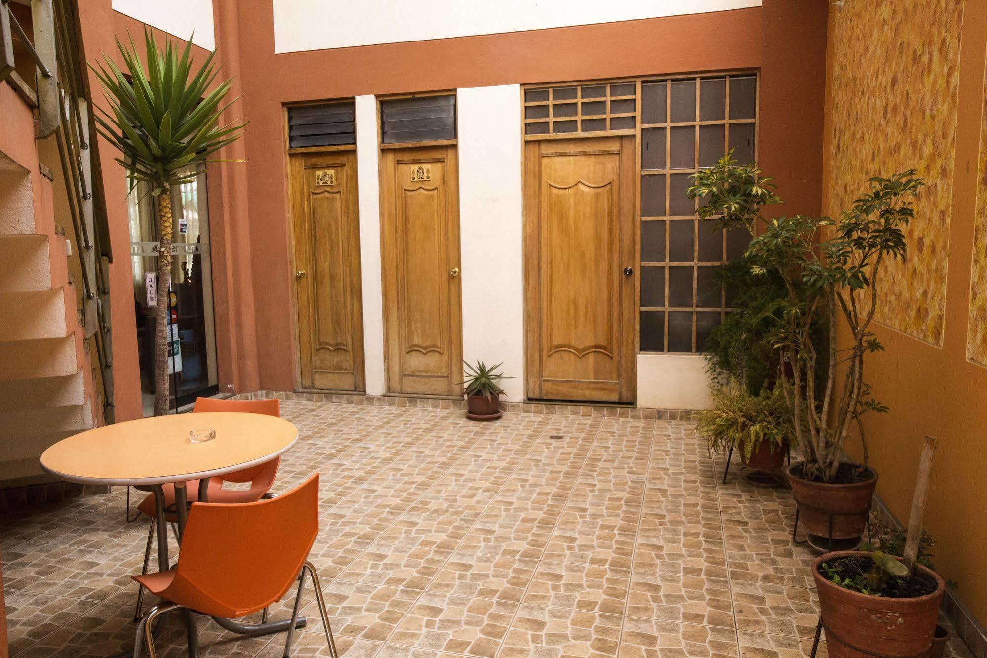 Hostal Atlantis Cusco Ngoại thất bức ảnh